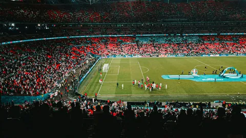 利物浦惊险逆袭：狂攻之下逆转布伦特福德